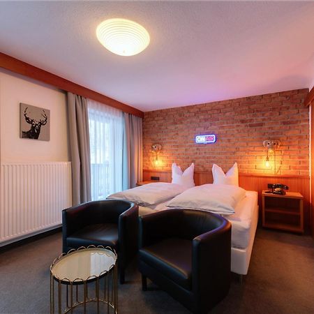 Hotel Pension Kirchplatz St. Anton am Arlberg Exterior foto